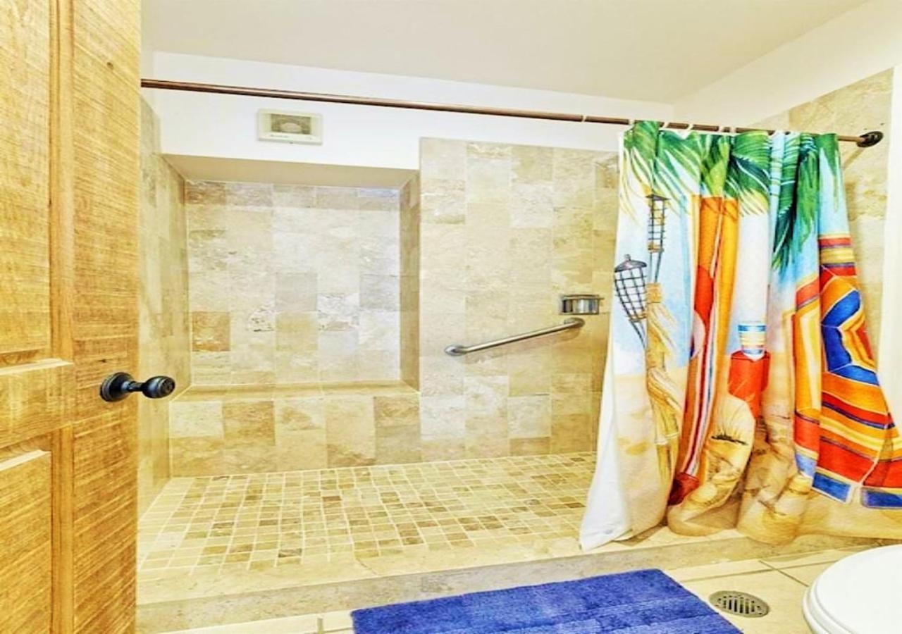 Right On The Beach! Rocky Point Condo Rental - 2 Bedroom Penthouse Beachfront المظهر الخارجي الصورة