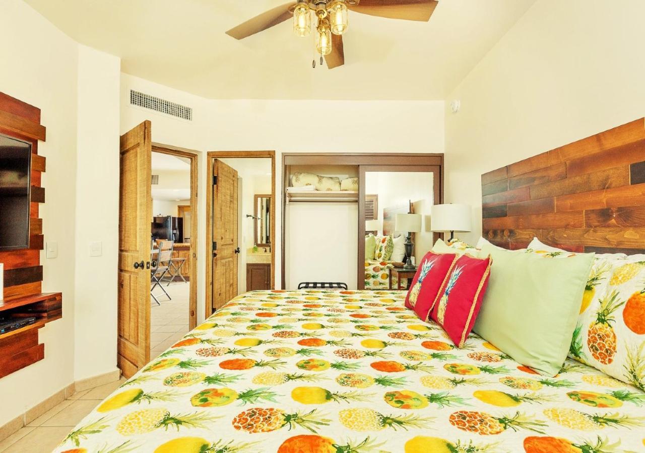 Right On The Beach! Rocky Point Condo Rental - 2 Bedroom Penthouse Beachfront المظهر الخارجي الصورة